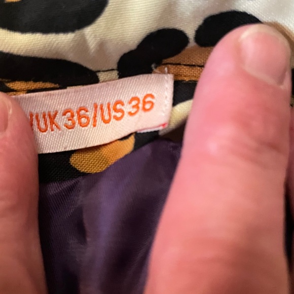 ๐๐ $$25.00 ๐๐ Size 36 Adult Animal Print Two Piece Suit & Top Hat. - Picture 10 of 10